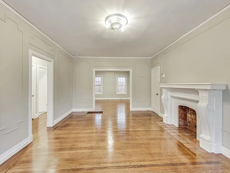 295 Macarthur Blvd #C — Photo 4