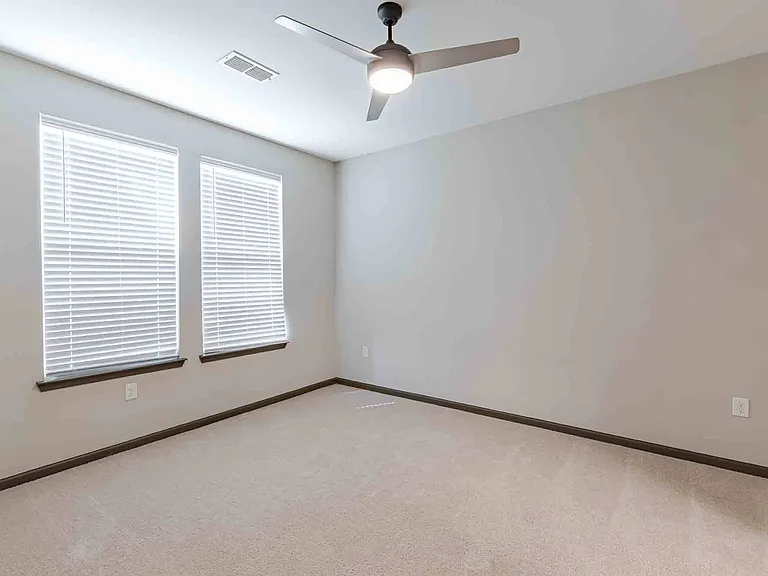 Bluebird Row Apartments — Photo 55