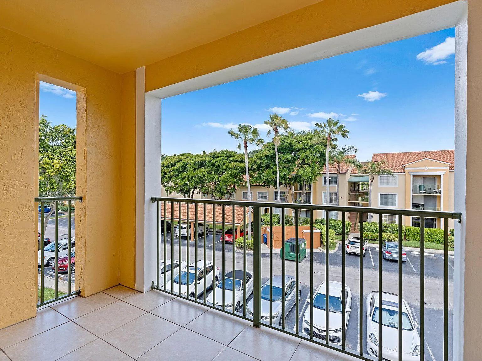 2 bed, 2.0 bath, 1036 sqft, $3,800 — Photo 1