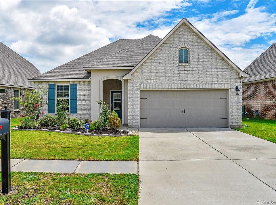 1st image of 4419 Lake Crest Dr