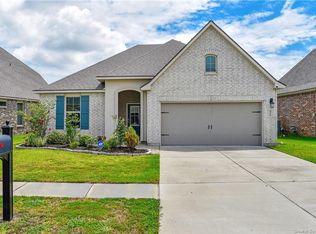 4419 Lake Crest Dr, Lake Charles, LA 70607