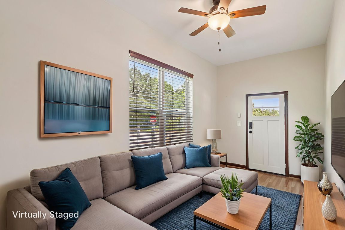20-print-Stuart St-S1207-015 virtually staged