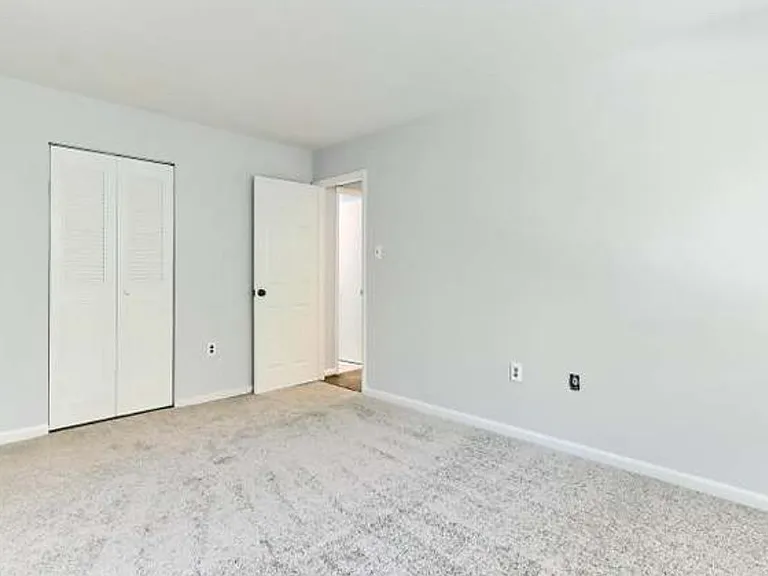 5205 Duke St #201 — Photo 3