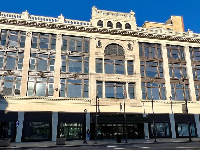 409 Lackawanna Ave #417 — Photo 8