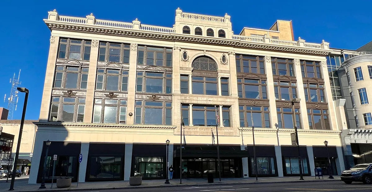Building Photo - 409 Lackawanna Ave #208