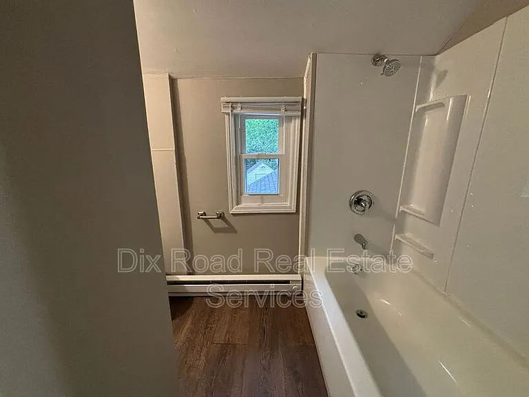 3018 Tytus Ave #REAR HOUSE — Photo 9