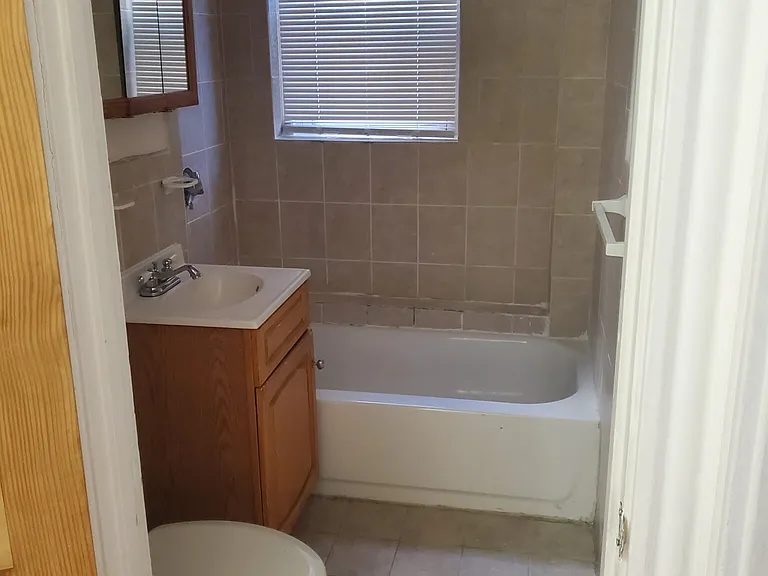 360 Riverway #8 — Photo 3