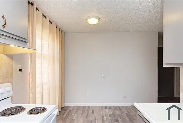 3620 West St #1 — Photo 6