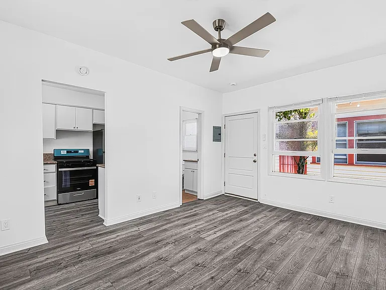 526 Magnolia Avenue — Photo 28
