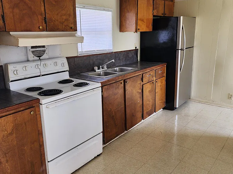 314 Malapart Rd — Photo 2
