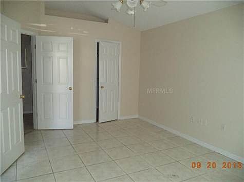 5th image of 718 Paris Dr