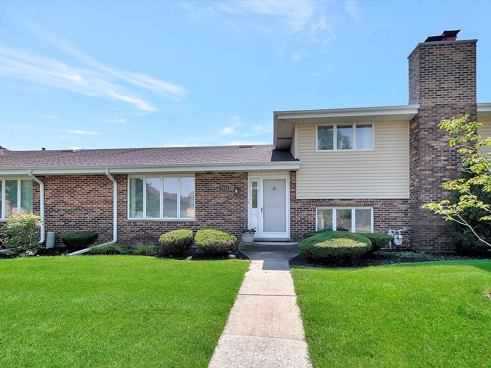 1st image of 7333 W 153rd St #9