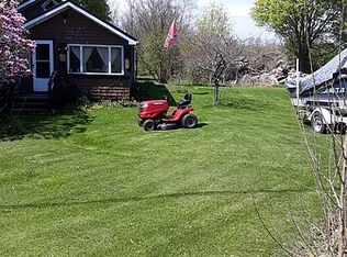 9358 E Main Rd, Ripley, NY 14775