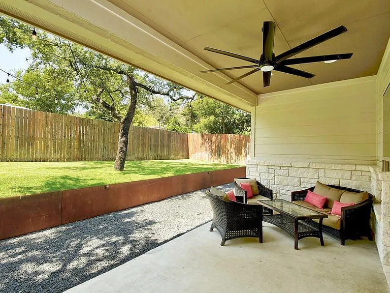 1006 Lipan Trl — Photo 27