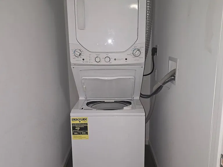 801 W Broad St #3 — Photo 8