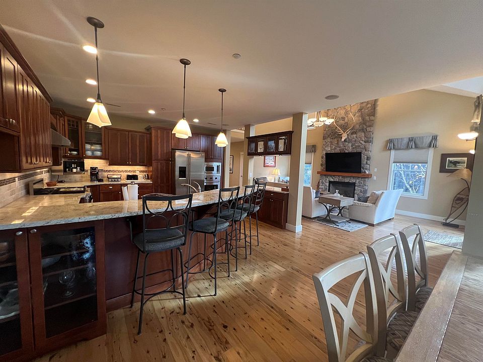 1st image of 17A Boulder Ridge Drive #A