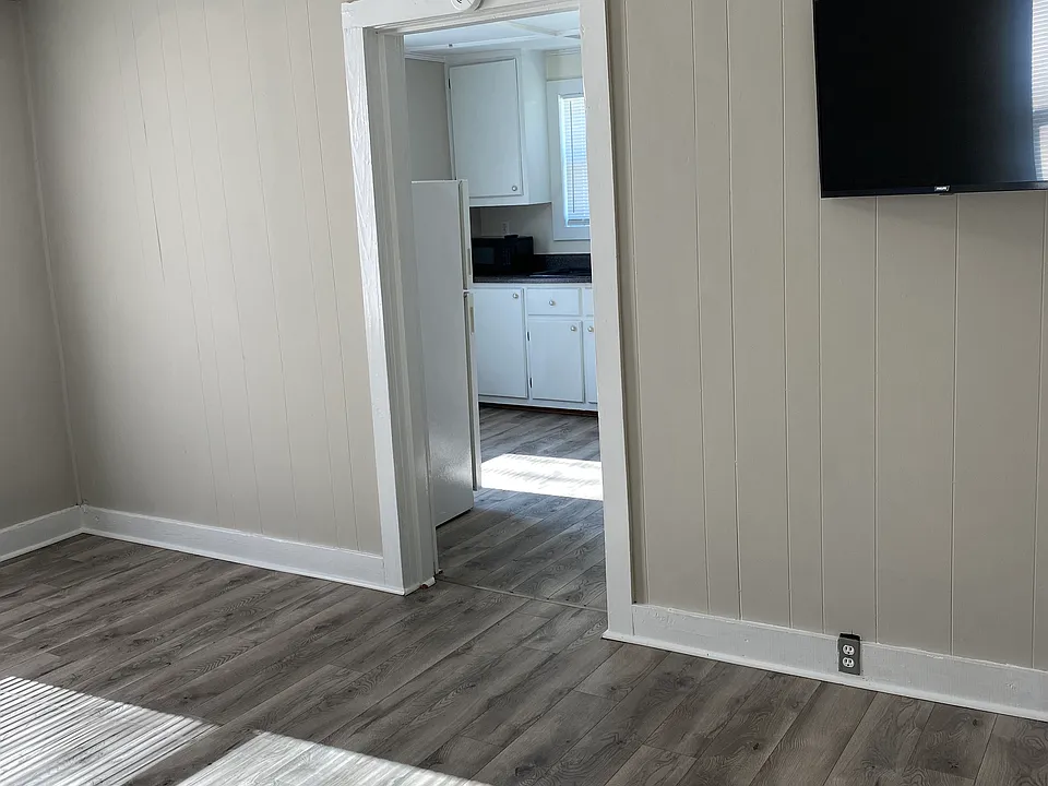 New Flooring and Freshly Painted!