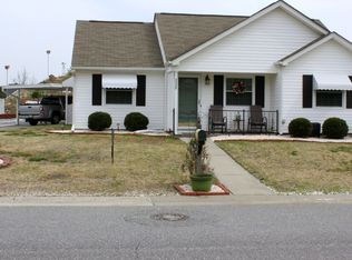 2437 Stratford Crossing Dr, Winston Salem, NC 27103