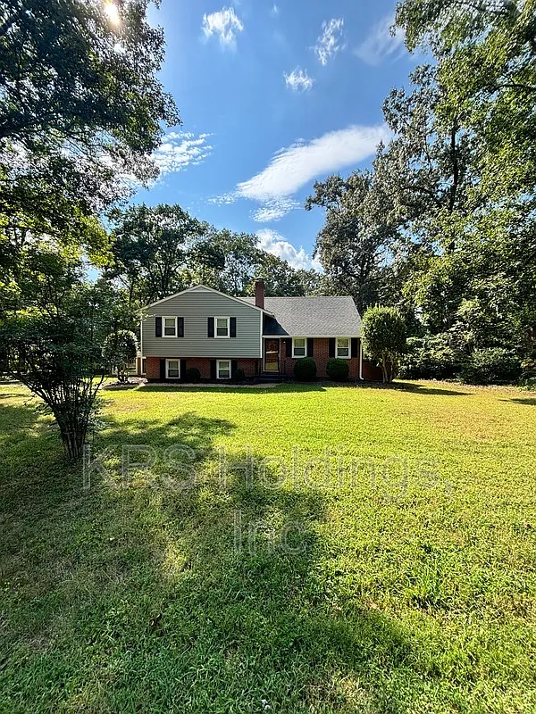 4 bed, 3.5 bath, 2272 sqft, $2,895 — Photo 1