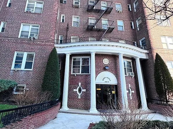 110-35 72nd Rd #503, Forest Hills, NY 11375