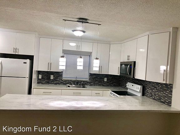 5th image of 2521 Pierce St APT 8