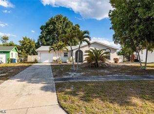 935 Hearty St, North Fort Myers, FL 33903