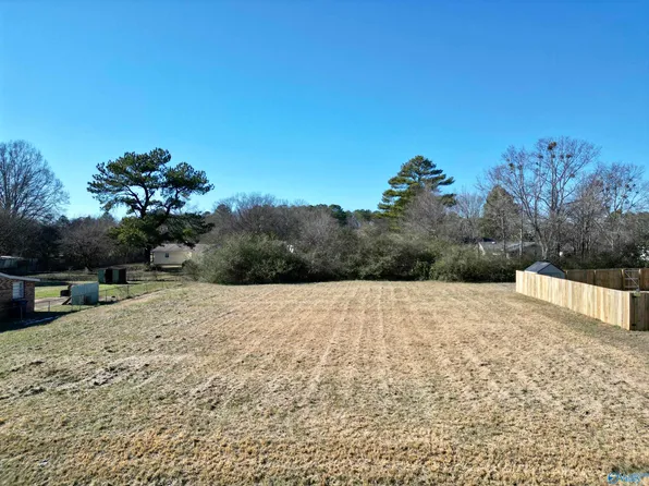 1905 Priscilla Ln NW, Huntsville, AL 35806