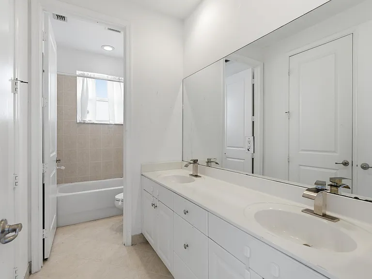 11585 SW Fieldstone Way — Photo 38