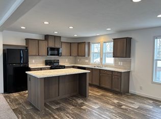 17311 E Us Hway #B39-B39-40, Independence, MO 64055