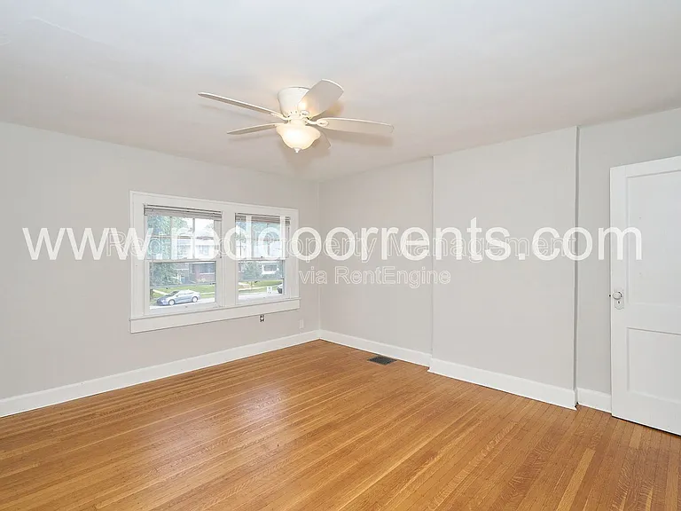 4704 N College Ave — Photo 19