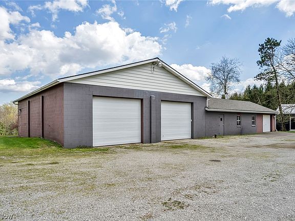4th image of 2287 Trares Rd
