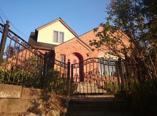 5317 SW Admiral Way, Seattle, WA 98116