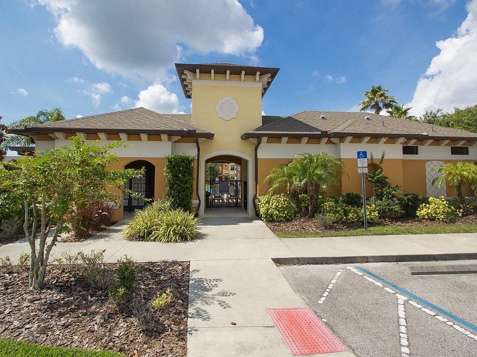 1210 Trillium Park Ln