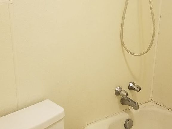 5th image of 1308 SE 36th Ave #281-G