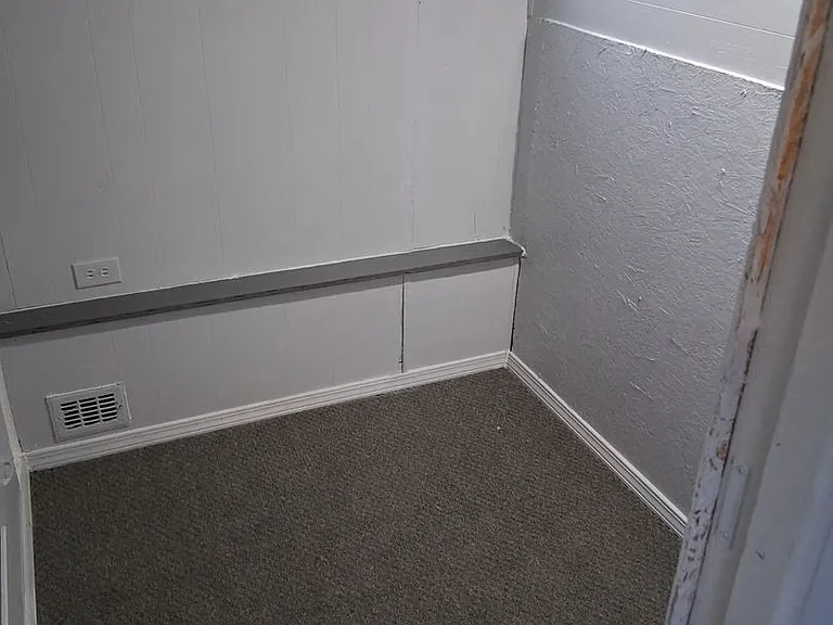 23765 Lawrence Ave — Photo 2