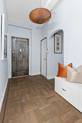 Sold by Compass | media 9