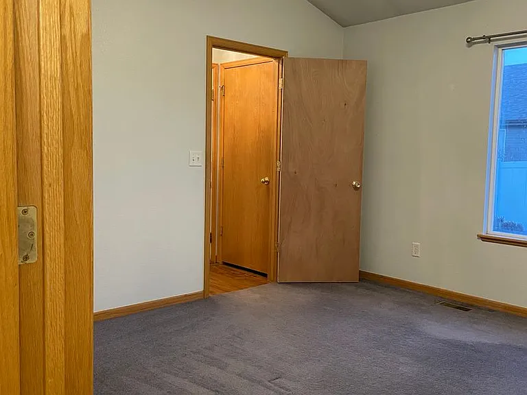 124 Rock Bridge Dr — Photo 38