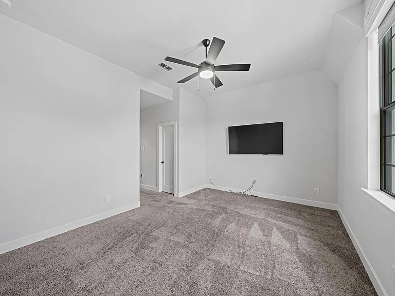 19110 Wimberly Hills Ln — Photo 32