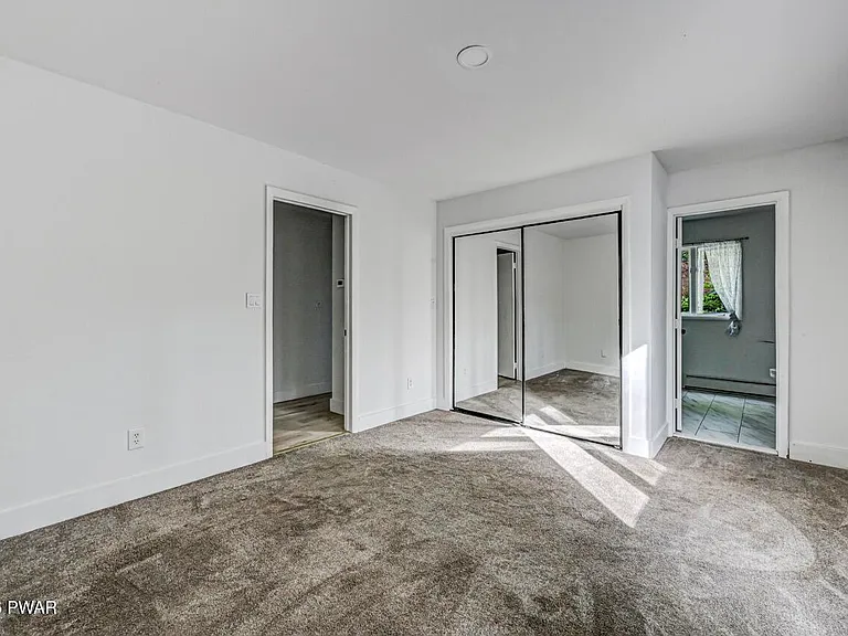 49 Lake View Dr #14 — Photo 33