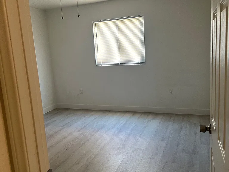 1620 Cordoba Ln #C — Photo 12