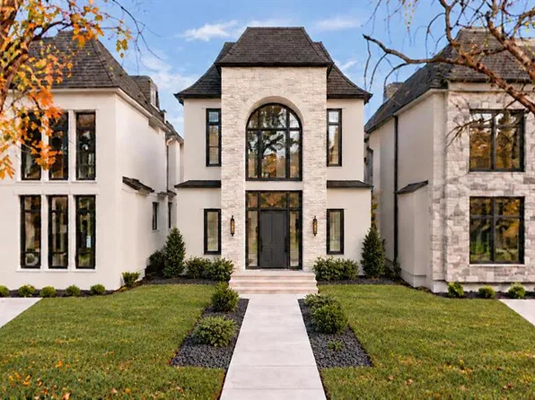 2530 E 19a St SW, Calgary, AB T2T 4Z2
