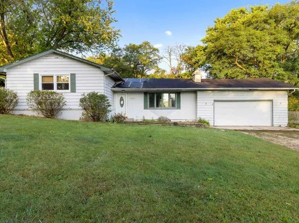 10472 Atwood Rd, Roscoe, IL 61073