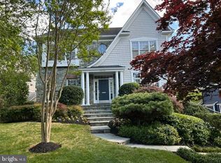 5836 Conway Rd, Bethesda, MD 20817