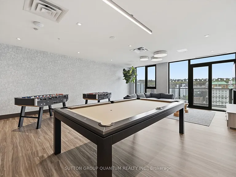 75 James St S #1221 — Photo 25