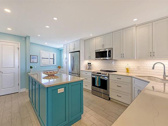 5th image of 5770 Midnight Pass Rd APT 404