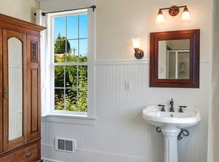 633 Walnut St, Edmonds, WA 98020