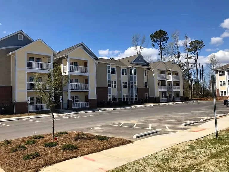 Cypress Cove Apartments — Photo 5