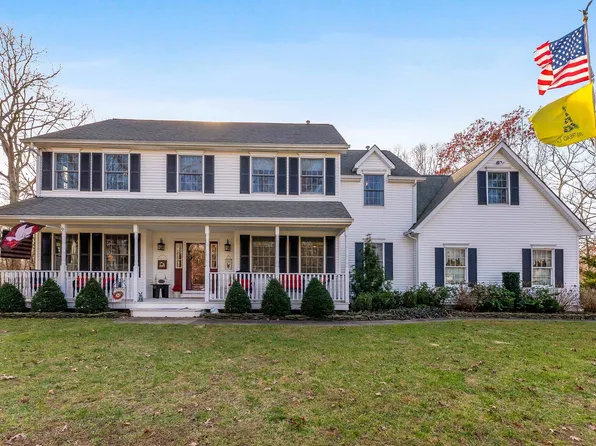 8 Huntington Ln, Ocean View, NJ 08230