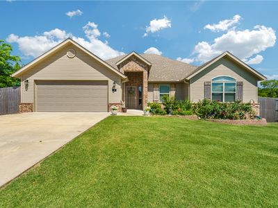 6 Briscoe Ln, Bella Vista, AR, 72715