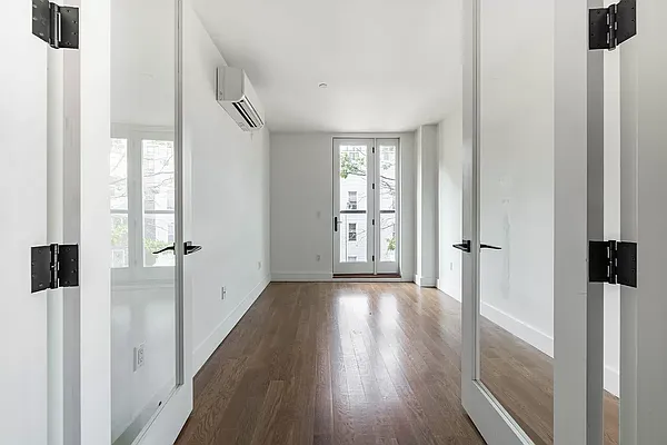 Rented by Twin Group | media 17